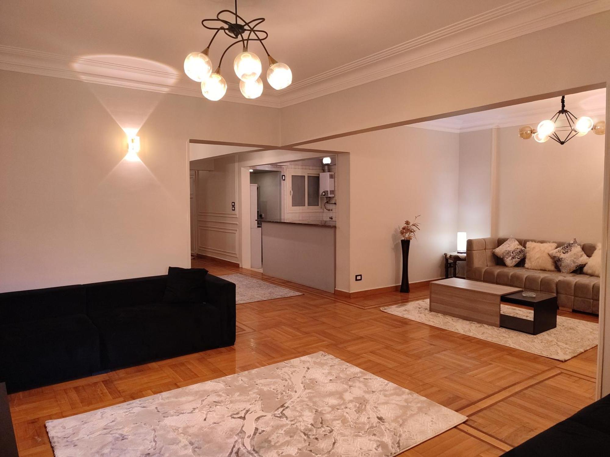 Apartment فاخره هادئه Cairo